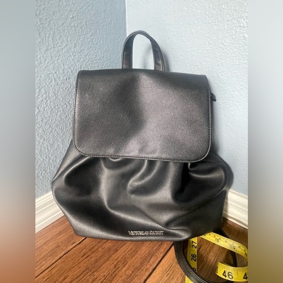 Black backpack drawstring backpack travel bag gym bag Victoria’s Secret bag - Picture 2 of 16